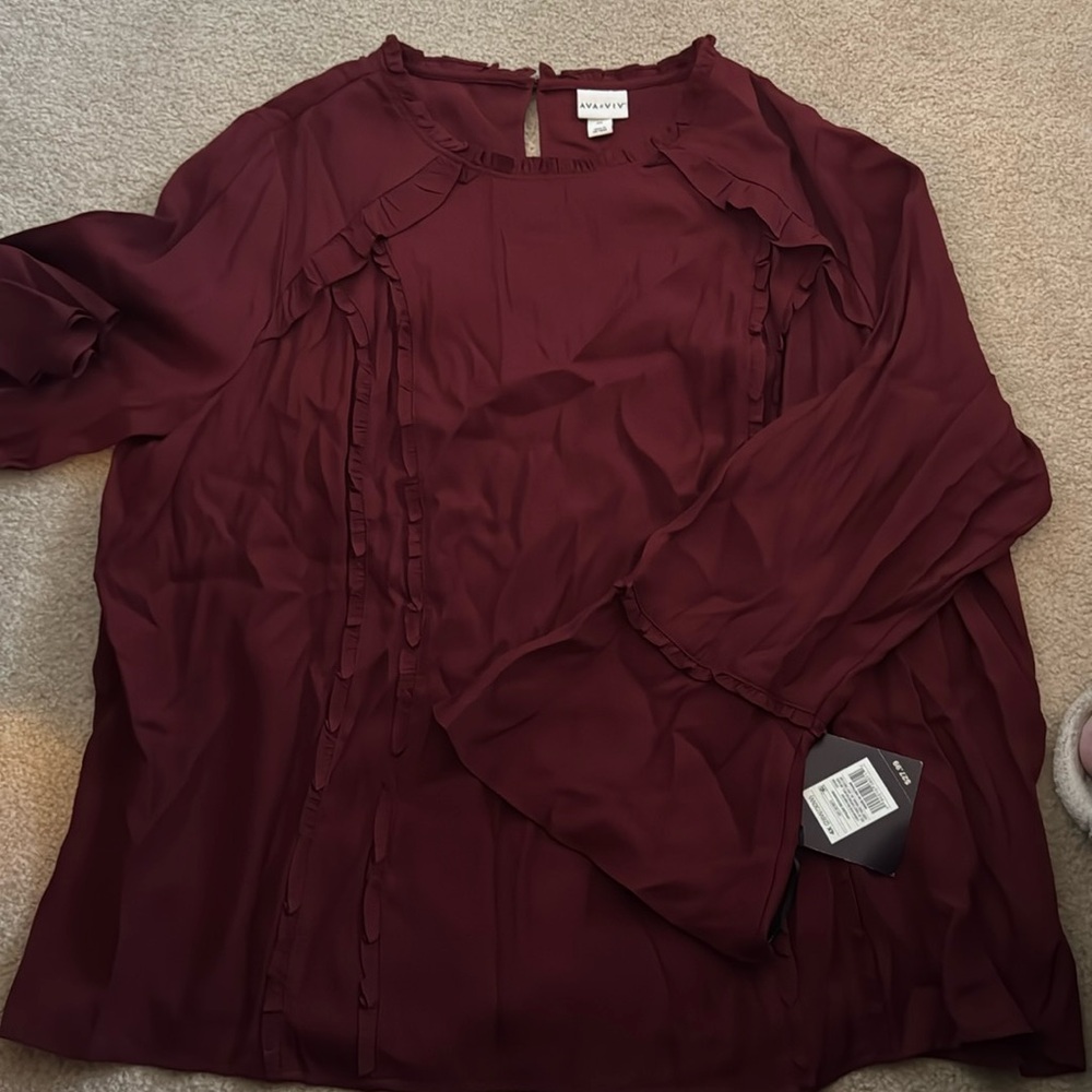 NEW with tags size 4x burgundy long sleeve top.